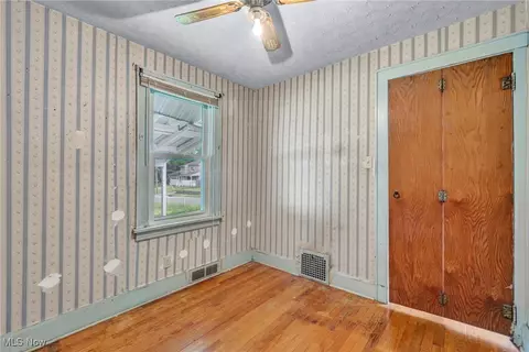 654 Van Everett Ave, Akron, OH 44306 photo 16