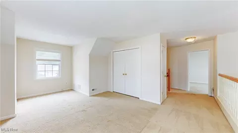 44 Gullybrook Ln, Willoughby, OH 44094 photo 30