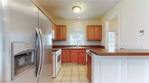 44 Gullybrook Ln, Willoughby, OH 44094 photo 15