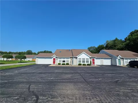 3308 Trappers Trl #A, Cortland, OH 44410