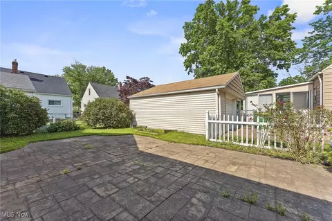 Exterior - 30031 Thomas St, Willowick, OH 44095 photo 4 of 4