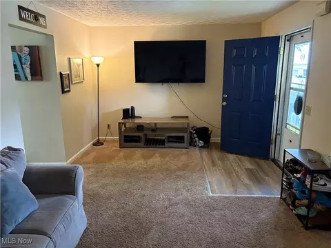732 E High St, Alliance, OH 44601 photo 5