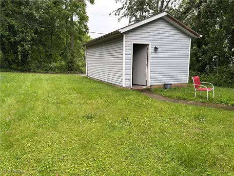 732 E High St, Alliance, OH 44601 photo 22