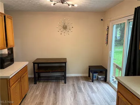 732 E High St, Alliance, OH 44601 photo 8