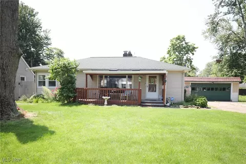41895 Edison Ct, Elyria, OH 44035