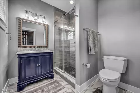 Bath - 9705 Nighthawk Dr, Chagrin Falls, OH 44023 photo 6 of 8