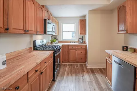 132 Denison Ave, Elyria, OH 44035 photo 10