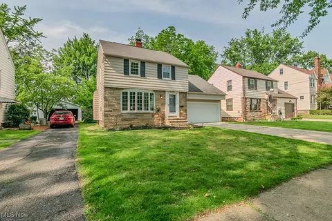 5195 Mayview Rd, Lyndhurst, OH 44124