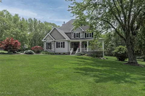 8551 Perry Dr, Novelty, OH 44072