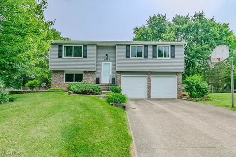 1657 Kasserine Ct, Twinsburg, OH 44087