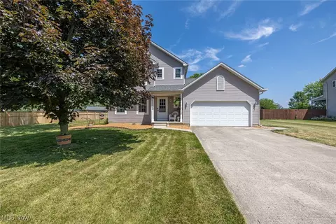 408 Forest St, Lagrange, OH 44050 photo 2