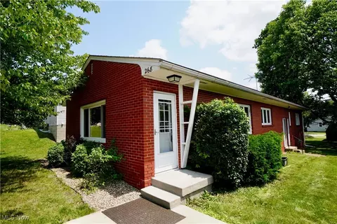 268 Carrie Ave NW, New Philadelphia, OH 44663
