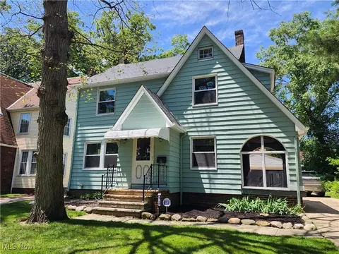 1924 Glenridge Rd, Euclid, OH 44117
