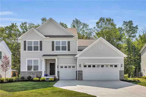 23200 St Andrews Dr, Columbia Station, OH 44028