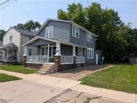 606 W 21st St, Lorain, OH 44052