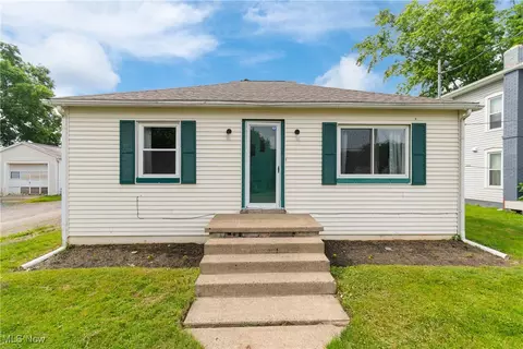 365 E Robinson St, Shreve, OH 44676