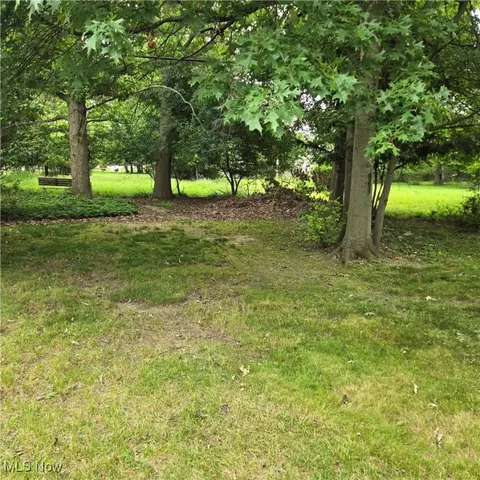 331 E 264th St, Euclid, OH 44132 photo 3
