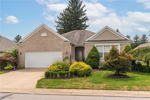 3541 Elmhurst Cir, Uniontown, OH 44685