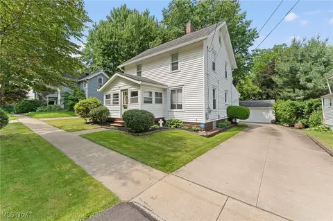 347 Elm St, Ravenna, OH 44266