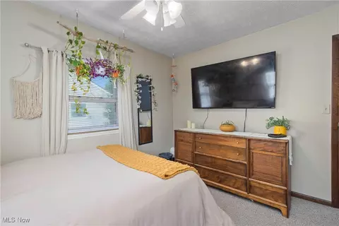 Bedroom - 2531 E 39th St, Lorain, OH 44055 photo 2 of 9
