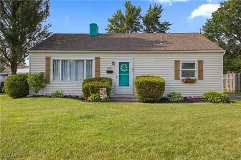 2531 E 39th St, Lorain, OH 44055