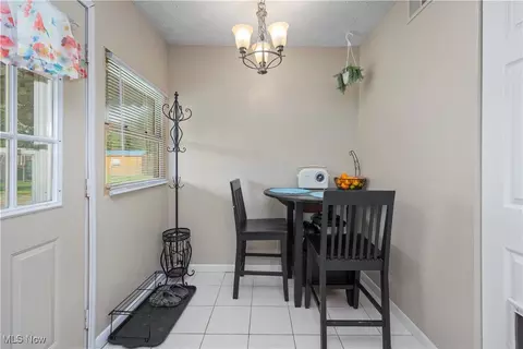 Dining - 2531 E 39th St, Lorain, OH 44055 photo 2 of 2