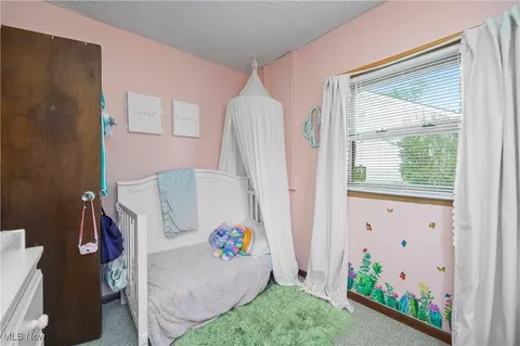 Bedroom - 2531 E 39th St, Lorain, OH 44055 photo 7 of 9