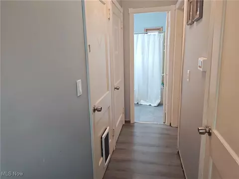 Entry Way - 3211 Latimer Ave, Ashtabula, OH 44004 photo 2 of 3