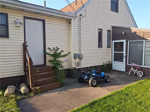 Exterior - 3211 Latimer Ave, Ashtabula, OH 44004 photo 2 of 4