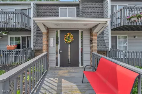 6225 Hidden Creek Crk #223, Lorain, OH 44053