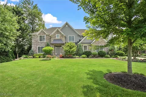 3179 Merion Ct, Westlake, OH 44145