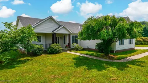 4840 Wayne Rd, Mantua, OH 44255