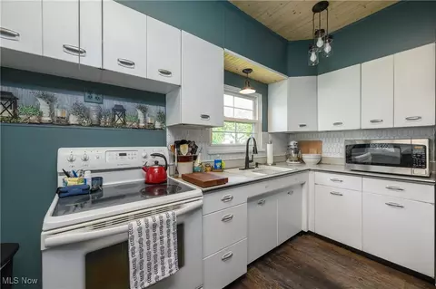 Kitchen - 815 N Walnut St, Dover, OH 44622 photo 1 of 2