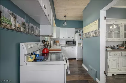 Kitchen - 815 N Walnut St, Dover, OH 44622 photo 2 of 2