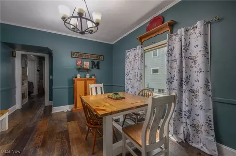 Dining - 815 N Walnut St, Dover, OH 44622 photo 1 of 2