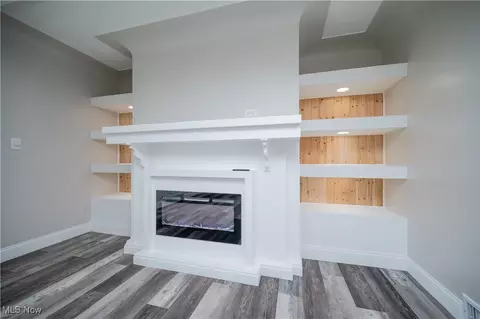 595 Elm St, Struthers, OH 44471 photo 6