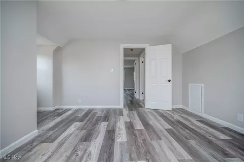 595 Elm St, Struthers, OH 44471 photo 23