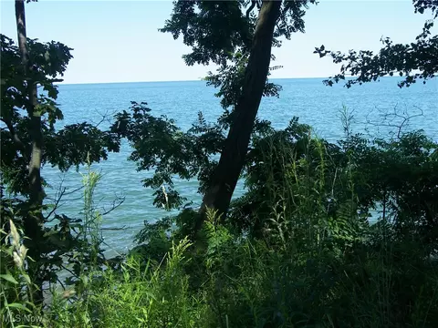 View/Area - 24 E 220th St E, Euclid, OH 44123 photo 1 of 1