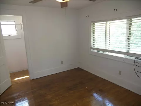 Bedroom - 24 E 220th St E, Euclid, OH 44123 photo 3 of 3