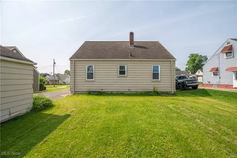 135 Renee Dr, Struthers, OH 44471 photo 45