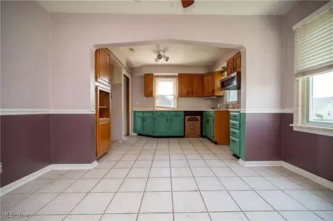 135 Renee Dr, Struthers, OH 44471 photo 14