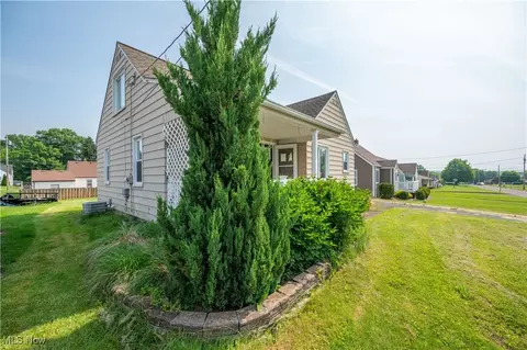 135 Renee Dr, Struthers, OH 44471 photo 43