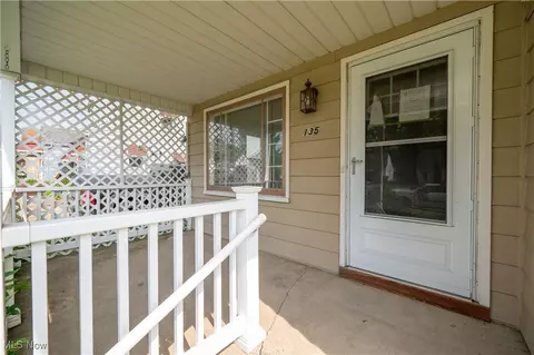 135 Renee Dr, Struthers, OH 44471 photo 7