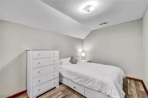 Bedroom - 7454 Euclid Chardon Rd, Kirtland, OH 44094 photo 8 of 8
