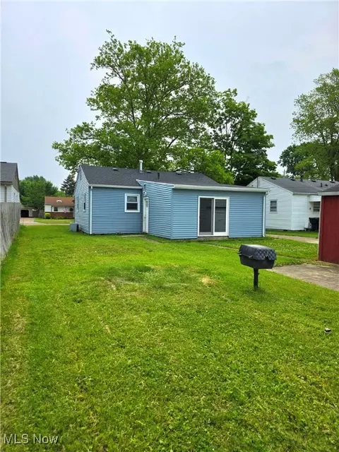 310 Pasadena Ave, Elyria, OH 44035 photo 33