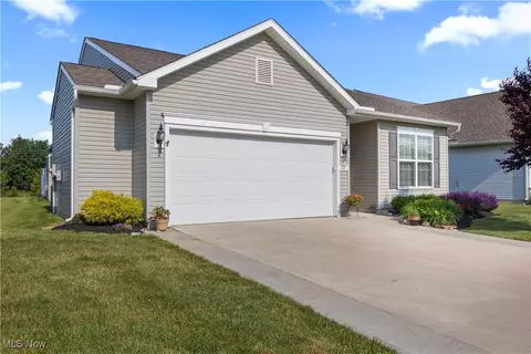 221 Kensington Way, Elyria, OH 44035
