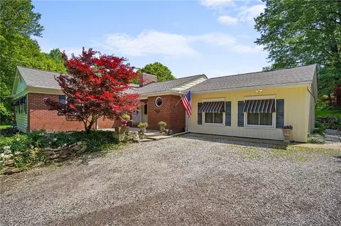 3705 Haas Rd, Cuyahoga Falls, OH 44223