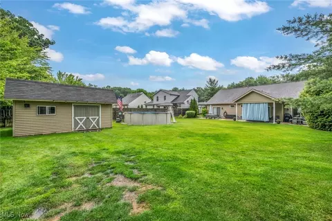 102 Timber Ridge Dr, Elyria, OH 44035 photo 9