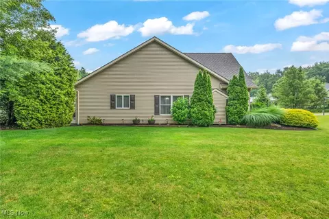 102 Timber Ridge Dr, Elyria, OH 44035 photo 12