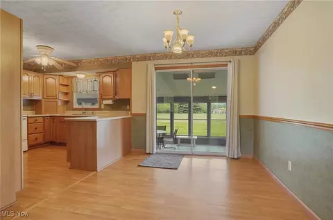 Dining - 3262 Wright Rd NW, Uniontown, OH 44685 photo 1 of 1